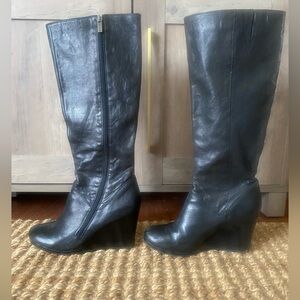 Kenneth Cole Reaction tall boot size 9 black